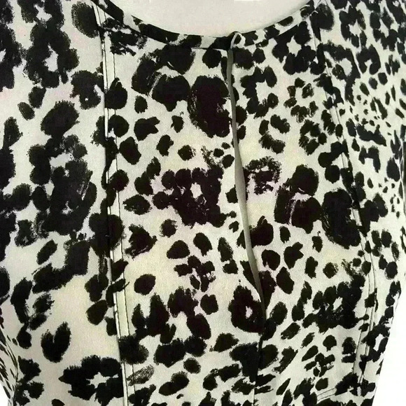 J Crew Women’s Sleeveless Blouse Size 0 Animal Print Black and White Career Flow - Picture 10 of 10